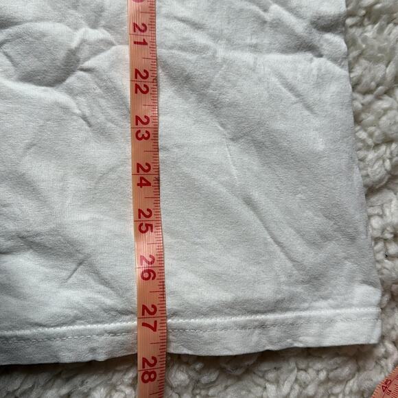 Winnie The Pooh Graphic Tee Vintage Disney Store Buzz Off Bee Floral Comfy GG25 - Picture 9 of 11